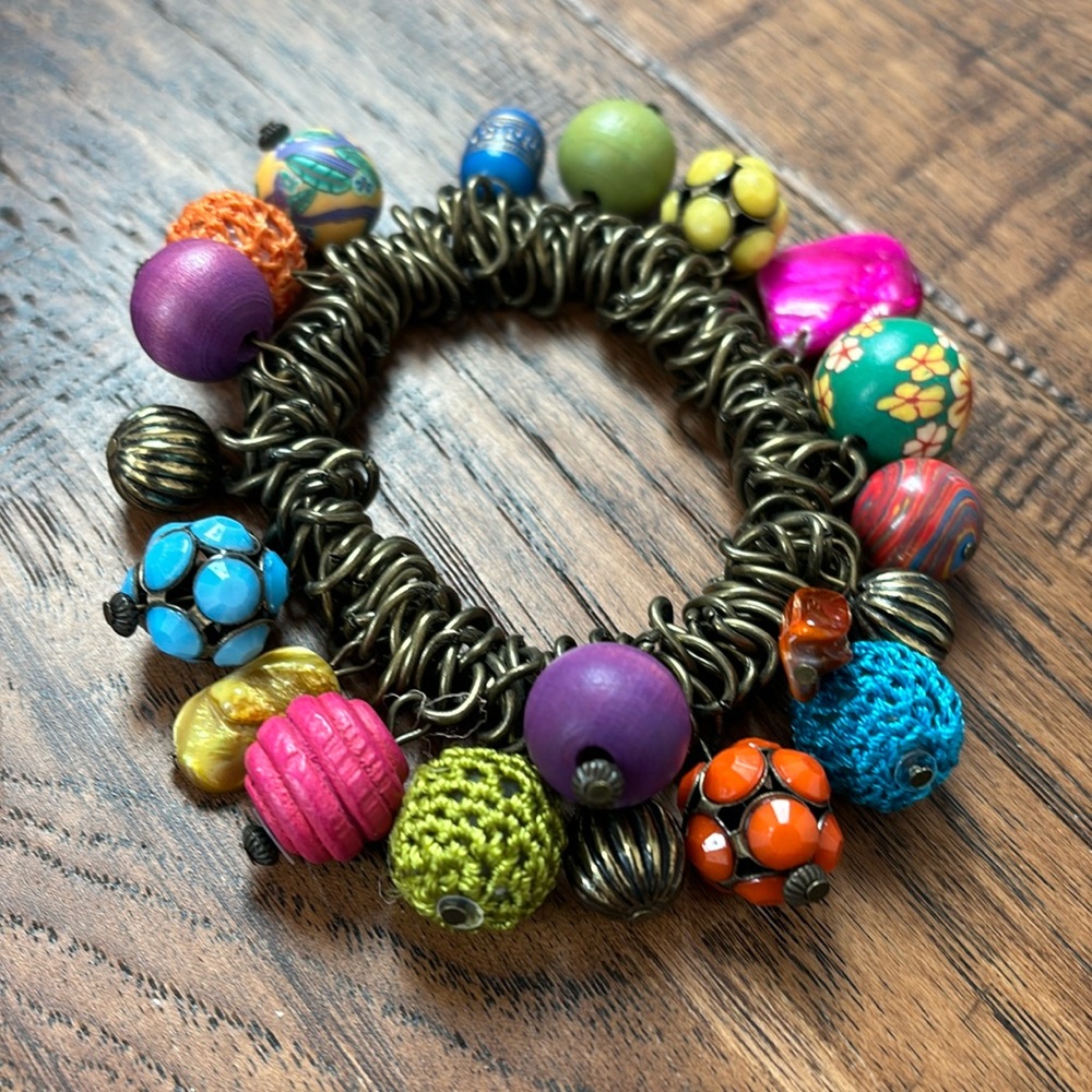 Boho Chunky Stretch Bracelet - crochet, hand-painted beads…